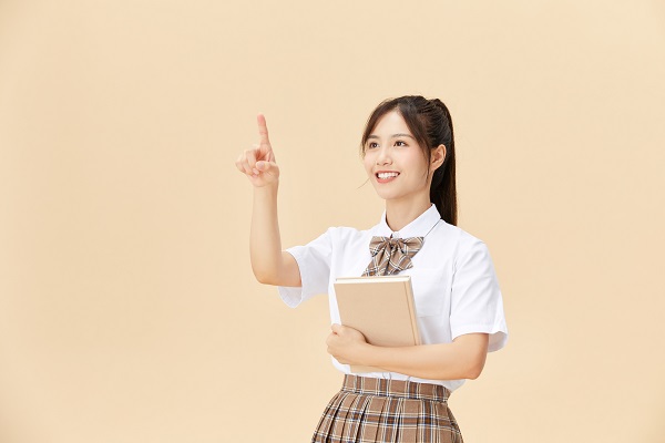 河南高考较难吗？河南学生能去外省高考吗？