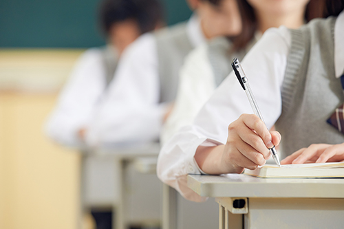 南宁市一对一补习，东方益学和秦学教育哪个好？