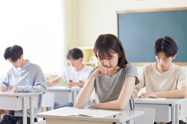 西安高考复读补习哪家学校好?为什么都选择了秦学教育?